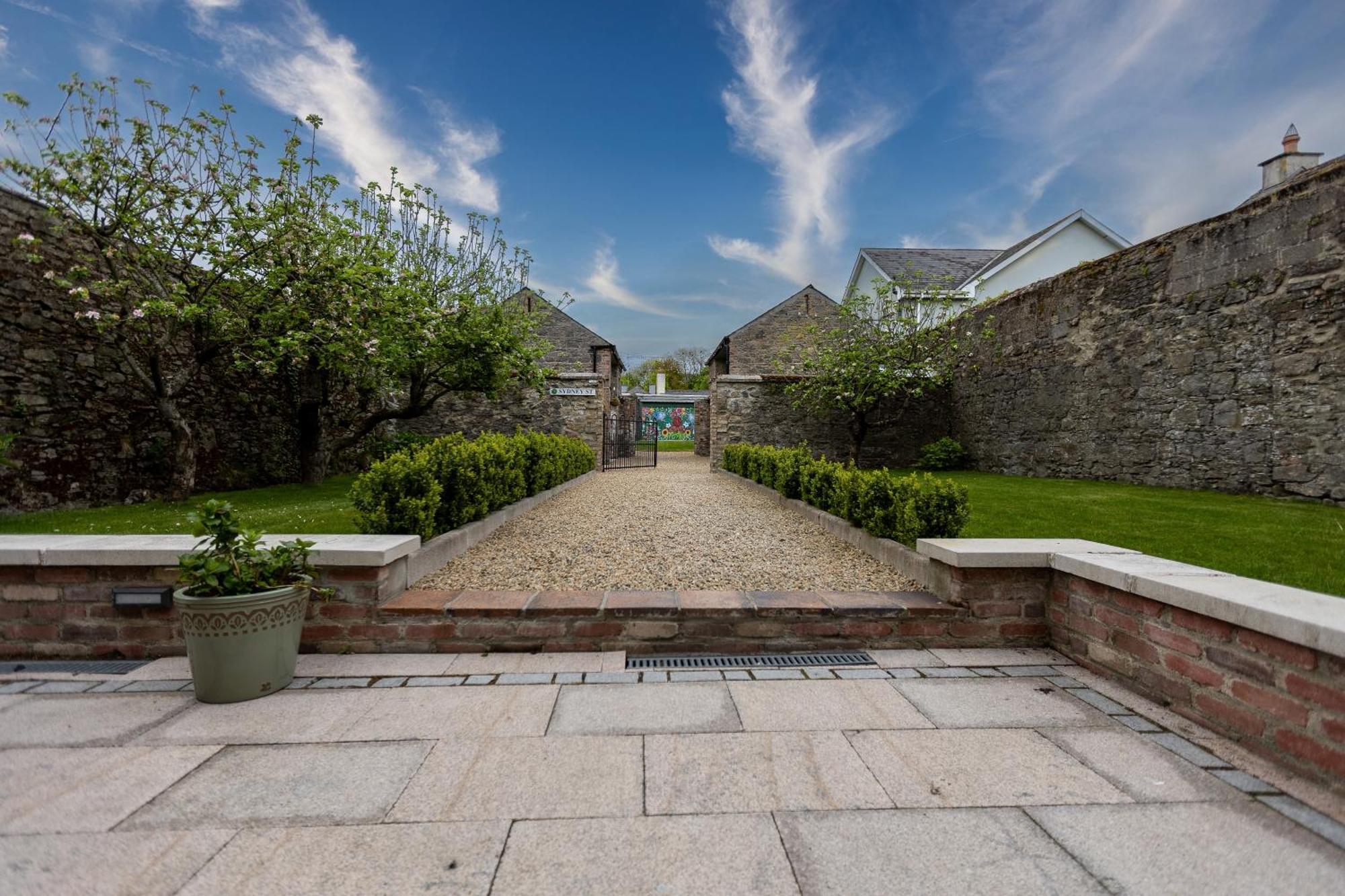 Stay Barrow Blueway - The Stables Monasterevin Exterior photo